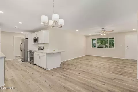 5909 E Colby St, Mesa, AZ 85205 photo 9