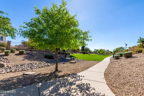 Exterior - 3445 E Topeka Dr, Phoenix, AZ 85050 photo 15 of 17