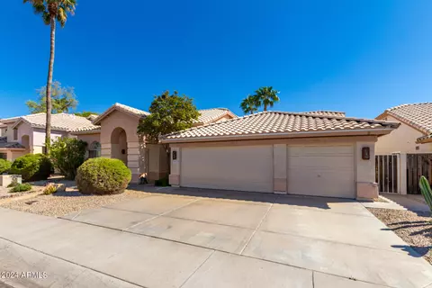 Exterior - 3445 E Topeka Dr, Phoenix, AZ 85050 photo 4 of 17