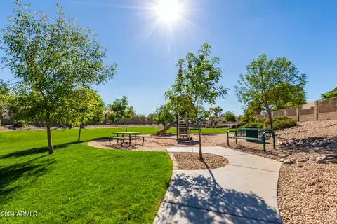 Exterior - 3445 E Topeka Dr, Phoenix, AZ 85050 photo 16 of 17