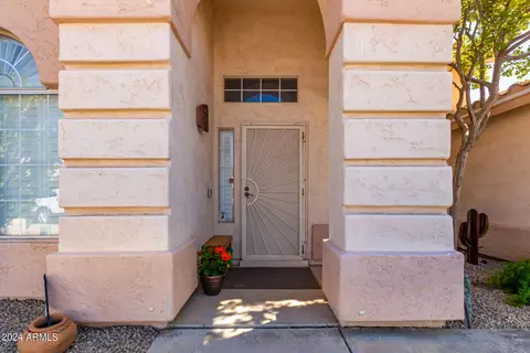 Exterior - 3445 E Topeka Dr, Phoenix, AZ 85050 photo 5 of 17