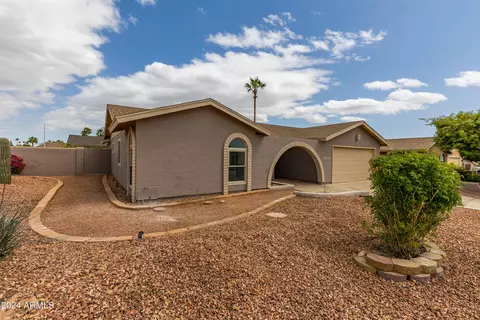 Exterior - 4816 E Capistrano Ave, Phoenix, AZ 85044 photo 5 of 15