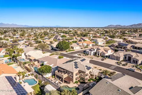 View/Area - 2718 E Claire Dr, Phoenix, AZ 85032 photo 8 of 9