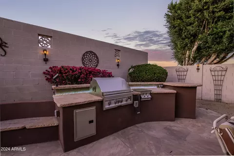 Exterior - 2718 E Claire Dr, Phoenix, AZ 85032 photo 21 of 49