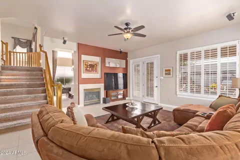 Living - 2718 E Claire Dr, Phoenix, AZ 85032 photo 3 of 7