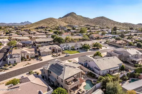 View/Area - 2718 E Claire Dr, Phoenix, AZ 85032 photo 6 of 9