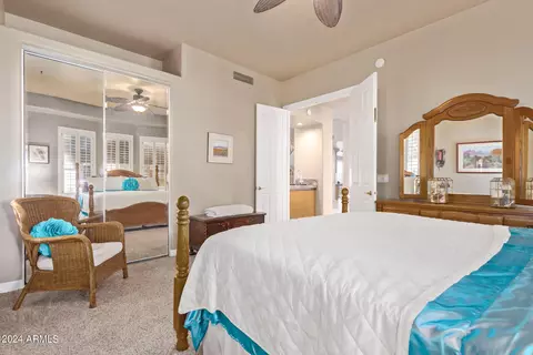 Bedroom - 2718 E Claire Dr, Phoenix, AZ 85032 photo 2 of 8
