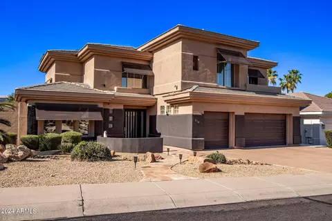Exterior - 2718 E Claire Dr, Phoenix, AZ 85032 photo 14 of 49