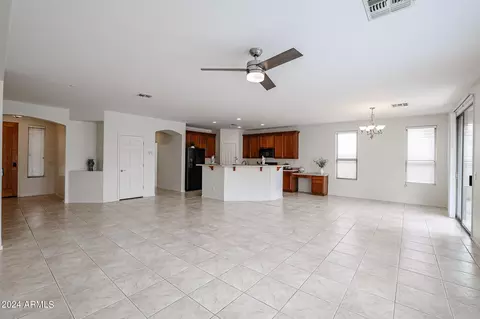 Kitchen - 1825 E Beautiful Ln, Phoenix, AZ 85042 photo 2 of 7