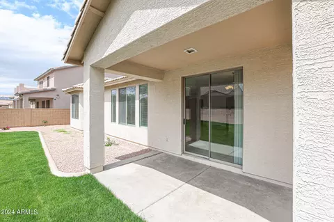 Exterior - 1825 E Beautiful Ln, Phoenix, AZ 85042 photo 5 of 8