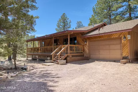 3346 Whispering Pine Dr, Overgaard, AZ 85933