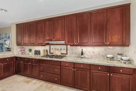 Kitchen - 2211 E Camelback Rd #301, Phoenix, AZ 85016 photo 3 of 4