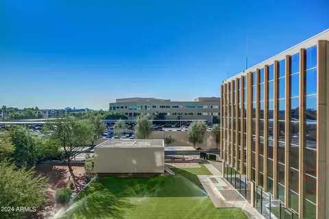 View/Area - 2211 E Camelback Rd #301, Phoenix, AZ 85016 photo 2 of 3