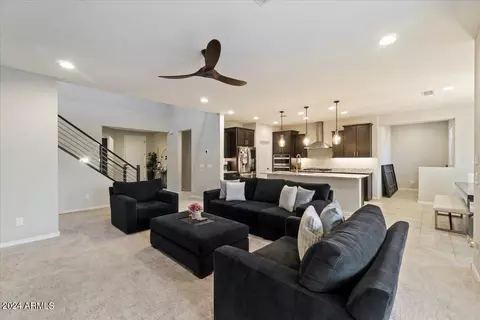 Living - 8920 W Marshall Ave, Glendale, AZ 85305 photo 1 of 5