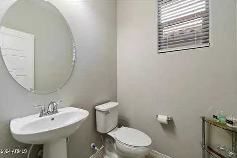 Bath - 8920 W Marshall Ave, Glendale, AZ 85305 photo 4 of 4