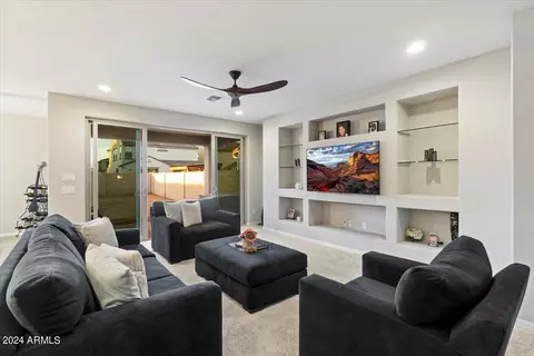Living - 8920 W Marshall Ave, Glendale, AZ 85305 photo 3 of 5