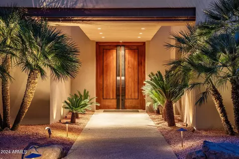 7555 N Eucalyptus Dr, Paradise Valley, AZ 85253