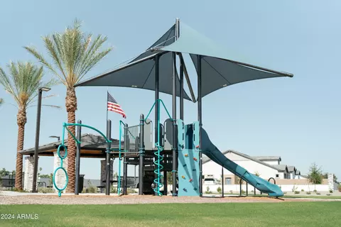 View/Area - 2449 E Presidio St, Mesa, AZ 85213 photo 3 of 3