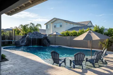 Exterior - 3762 E Sagebrush St, Gilbert, AZ 85296 photo 5 of 16