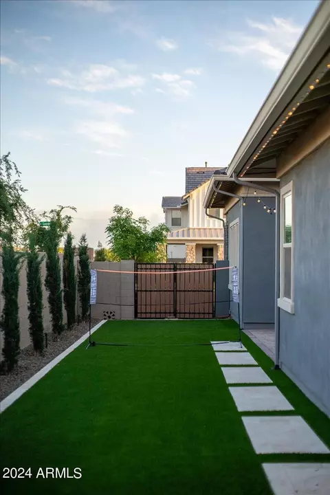 Exterior - 3762 E Sagebrush St, Gilbert, AZ 85296 photo 12 of 16