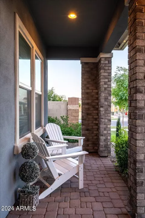Exterior - 3762 E Sagebrush St, Gilbert, AZ 85296 photo 3 of 16