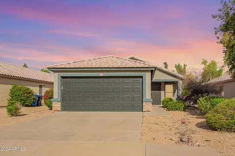 16705 N 157th Ave, Surprise, AZ 85374