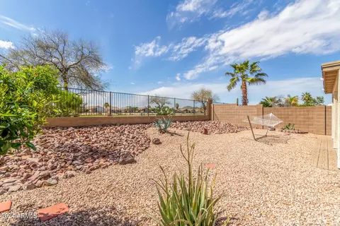 30384 N Royal Oak Way, San Tan Valley, AZ 85143