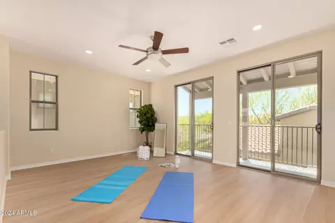 Living - 3970 E Crest Ln, Phoenix, AZ 85050 photo 2 of 7