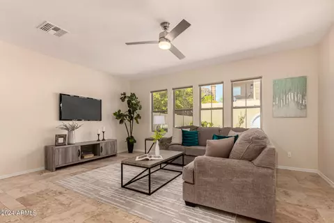 Living - 3970 E Crest Ln, Phoenix, AZ 85050 photo 6 of 7