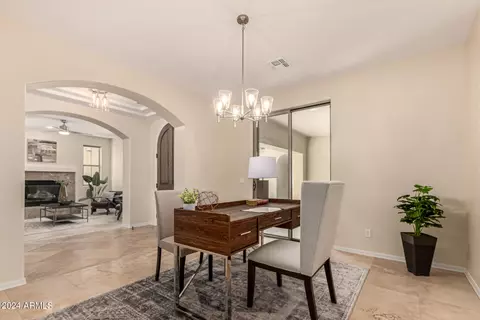 Dining - 3970 E Crest Ln, Phoenix, AZ 85050 photo 2 of 4