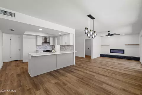 4130 E Apollo Rd, Phoenix, AZ 85042 photo 9