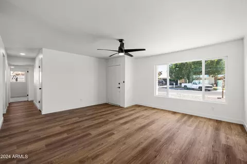 4130 E Apollo Rd, Phoenix, AZ 85042 photo 3