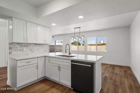 4130 E Apollo Rd, Phoenix, AZ 85042 photo 13