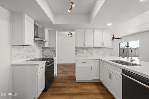 4130 E Apollo Rd, Phoenix, AZ 85042 photo 12