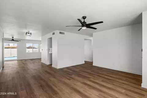 4130 E Apollo Rd, Phoenix, AZ 85042 photo 4