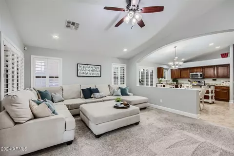 4474 E Runaway Bay Dr, Chandler, AZ 85249