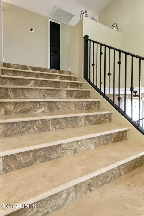 Entry Way - 454 E Hale St, Mesa, AZ 85203 photo 2 of 2