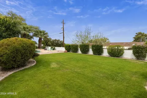 Exterior - 454 E Hale St, Mesa, AZ 85203 photo 9 of 22