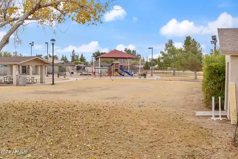 View/Area - 11832 S Magic Stone Dr, Phoenix, AZ 85044 photo 3 of 3