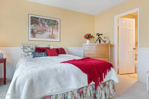 Bedroom - 11832 S Magic Stone Dr, Phoenix, AZ 85044 photo 4 of 4