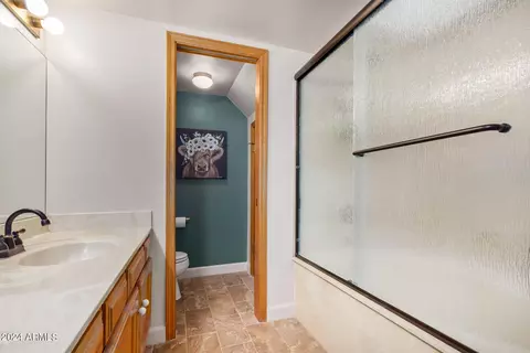 Bath - 1912 E Rhea Rd, Tempe, AZ 85284 photo 4 of 5