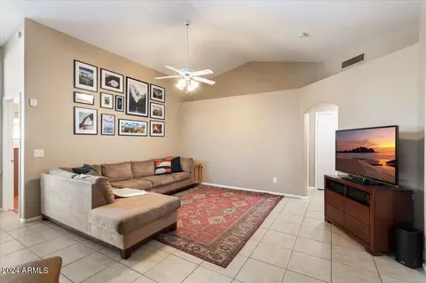 3054 Escuda Rd, Phoenix, AZ 85050 photo 4