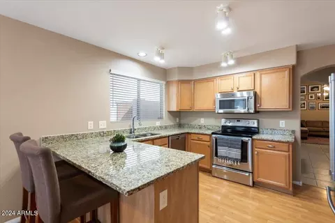 3054 Escuda Rd, Phoenix, AZ 85050 photo 7