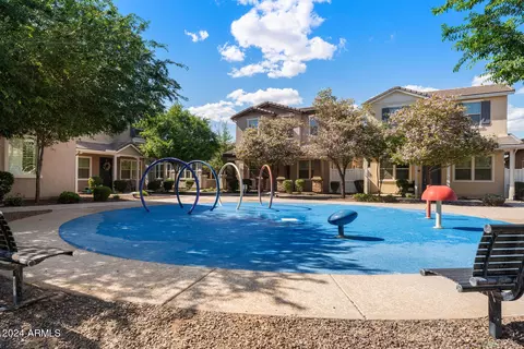 Exterior - 2258 S Basmath Ln, Gilbert, AZ 85295 photo 10 of 11