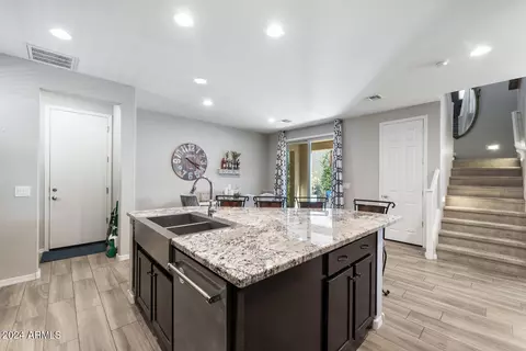 Kitchen - 2258 S Basmath Ln, Gilbert, AZ 85295 photo 4 of 4