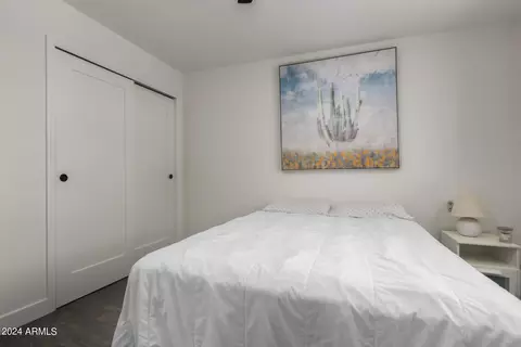 Bedroom - 3042 E Cannon Dr, Phoenix, AZ 85028 photo 4 of 4