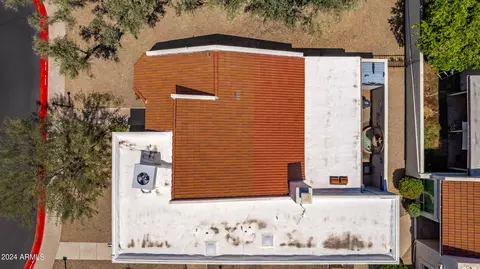Exterior - 3042 E Cannon Dr, Phoenix, AZ 85028 photo 14 of 16