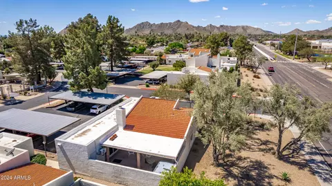 View/Area - 3042 E Cannon Dr, Phoenix, AZ 85028 photo 4 of 6