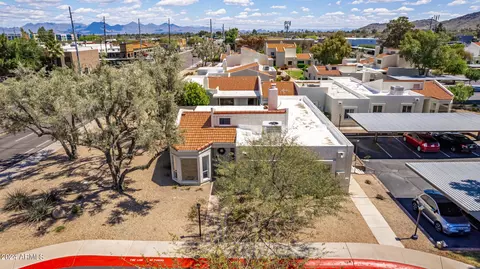 View/Area - 3042 E Cannon Dr, Phoenix, AZ 85028 photo 2 of 6