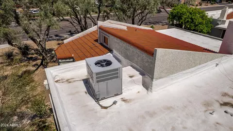 Exterior - 3042 E Cannon Dr, Phoenix, AZ 85028 photo 16 of 16